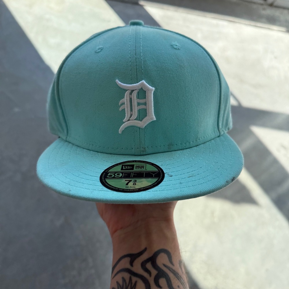 New Era 59FIFTY Detroit Tigers Fitted Hat 7 3/8 Turquoise Blue MLB Cap - Picture 2 of 4